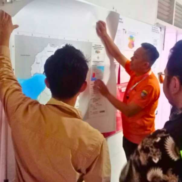 IMGDonec metus orci, malesuada et lectus vitae