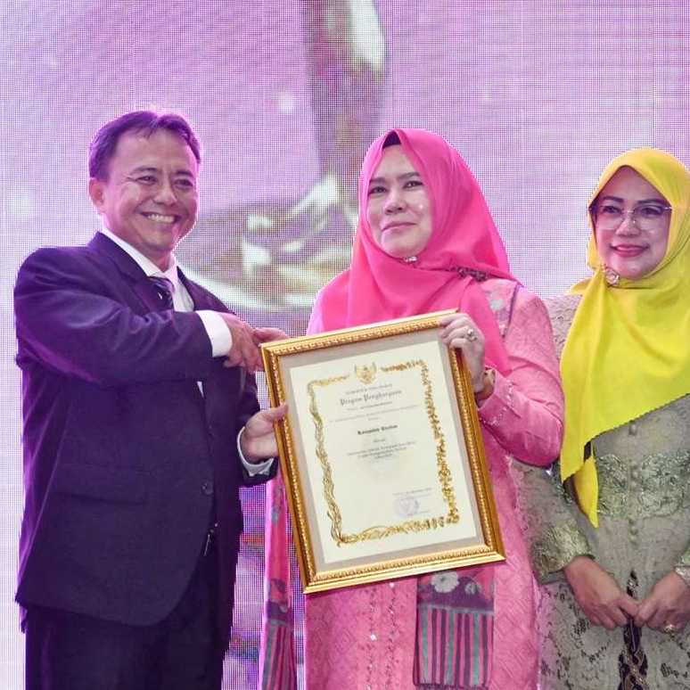 IMGDonec metus orci, malesuada et lectus vitae