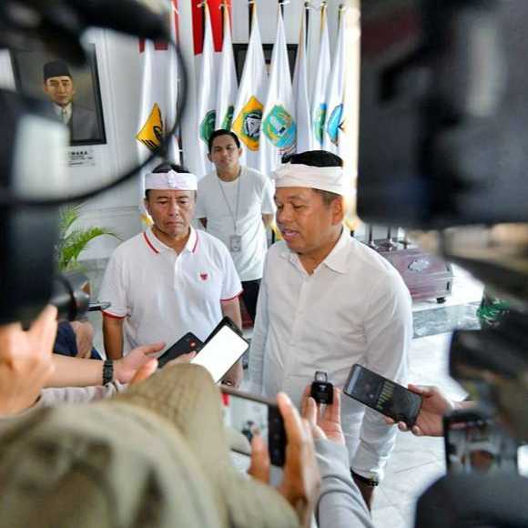 IMGDonec metus orci, malesuada et lectus vitae