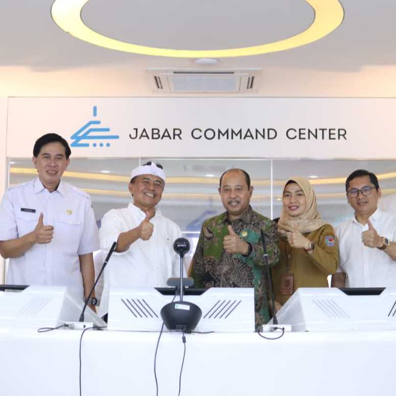 IMGDonec metus orci, malesuada et lectus vitae